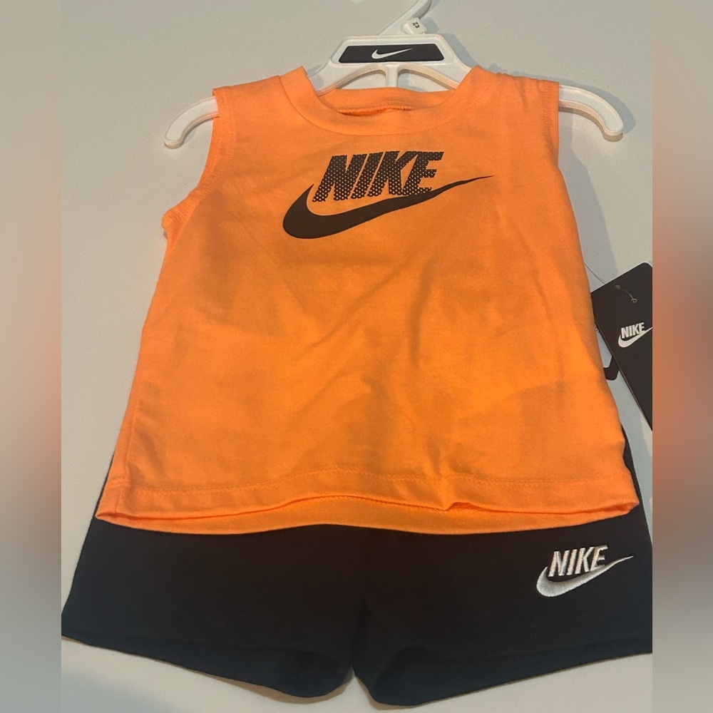 Boy’s Nike Outfit 24m
